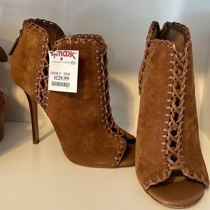 Micheal Kors high heels